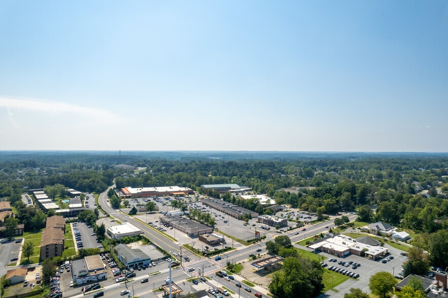More Photos Of 8725 Liberty Rd, Randallstown Unknown For Lease