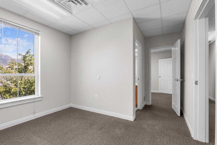 More Photos Of 411-423 N Orem Blvd, Orem Medical For Lease