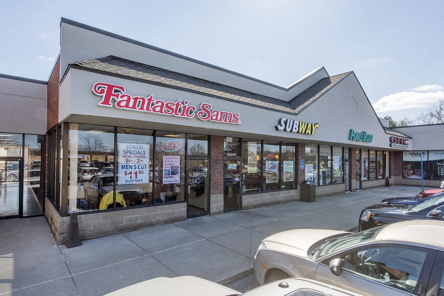 More Photos Of 30949-30997 5 Mile Rd, Livonia Storefront For Lease