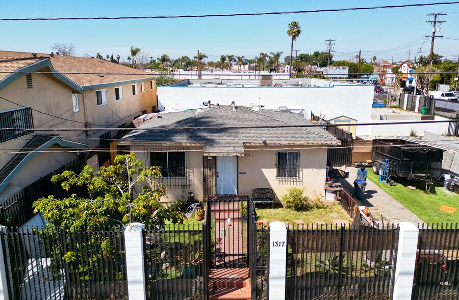 More Photos Of 1307 N Long Beach Blvd, Compton Storefront Retail Office For Lease