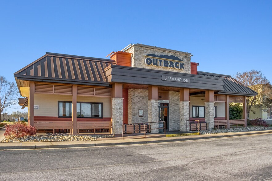 More Photos Of 945 Factory Shops Blvd, Gaffney Restaurant For Sale