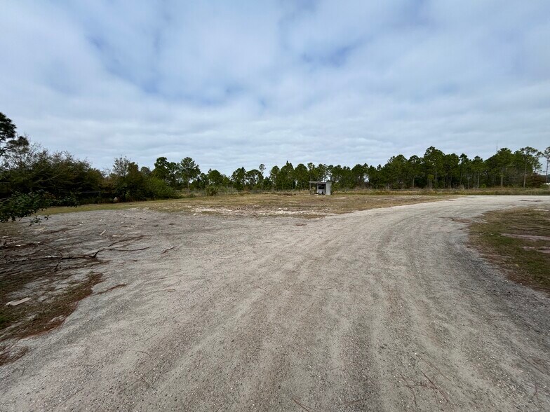 More Photos Of 1060 Cox Rd, Cocoa Warehouse For Lease