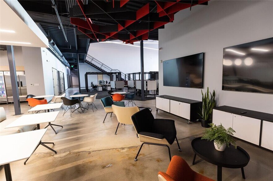 More Photos Of 1220 Toro Grande Dr, Cedar Park Light Distribution For Sale