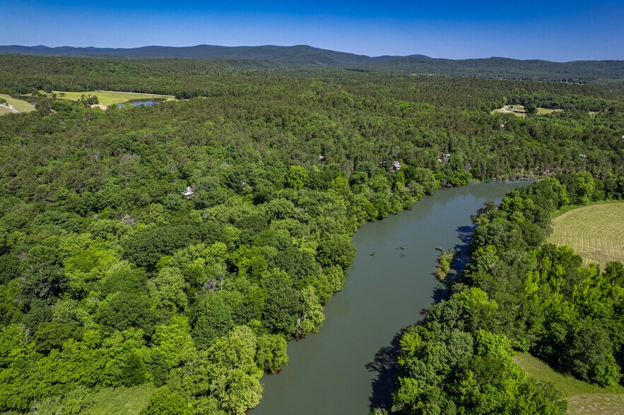 More Photos Of 122 Ouachita River Haven Rd, Pencil Bluff Hotel For Sale