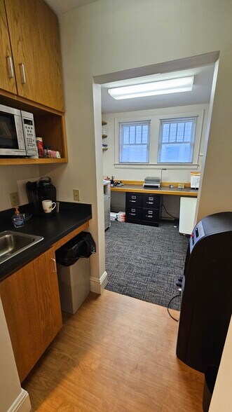 More Photos Of 1002 Broad St, Durham Office For Sale