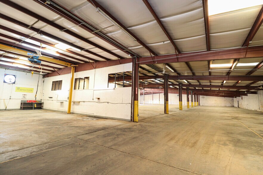 More Photos Of 4734 Potato House Ct, Wilson Warehouse For Lease