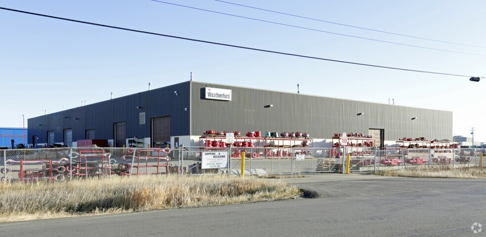 More Photos Of 1306 5th St, Leduc Warehouse For Lease