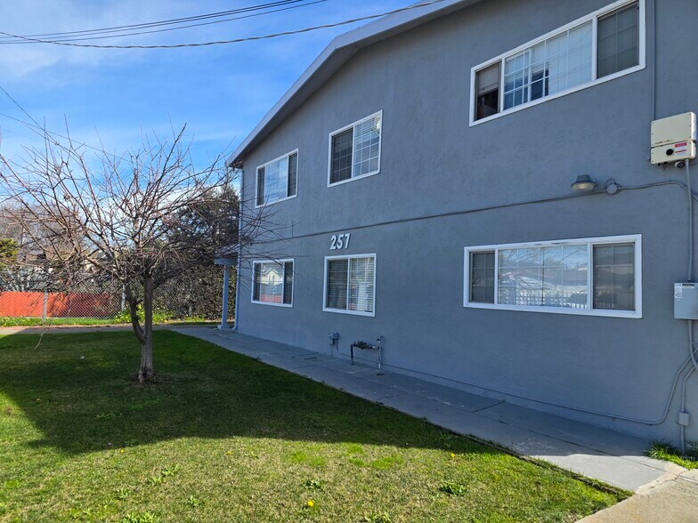 More Photos Of 257 Poplar Ave, Hayward Apartments For Sale