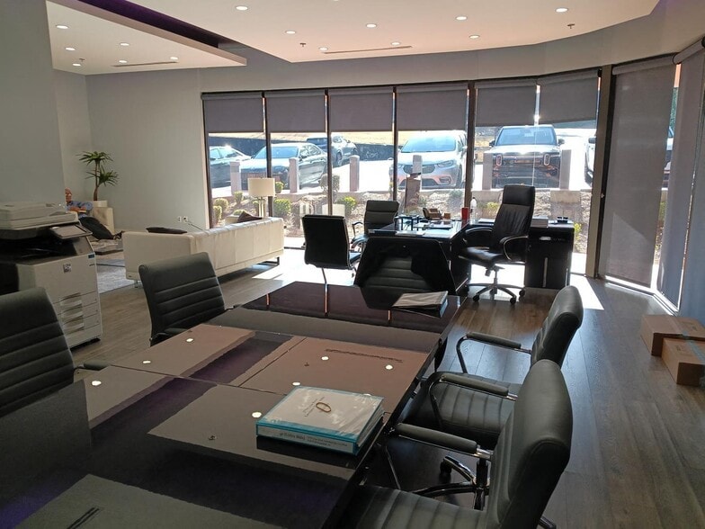 More Photos Of 5945 Peachtree Cors E, Peachtree Corners Flex For Sale