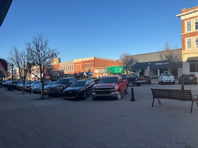 More Photos Of 201 N Clinton Ave, Saint Johns Storefront For Lease