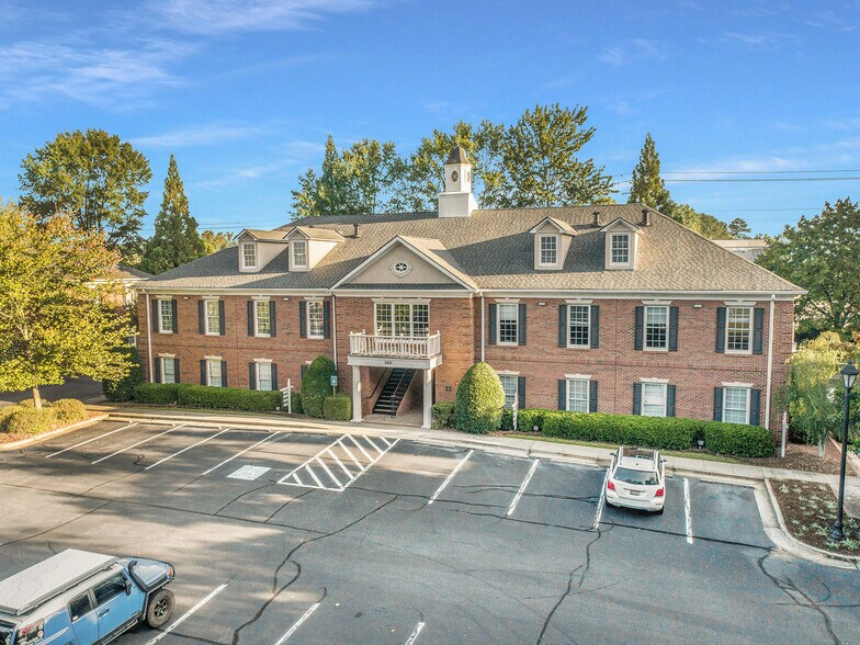 More Photos Of 515 Crossville Rd, Roswell Unknown For Lease