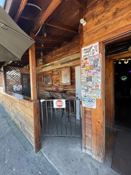 More Photos Of 9143 Campo Rd, Spring Valley Freestanding For Sale