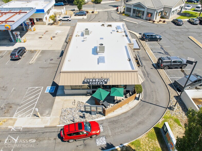 More Photos Of 583 NE Bellevue Dr, Bend Fast Food For Sale