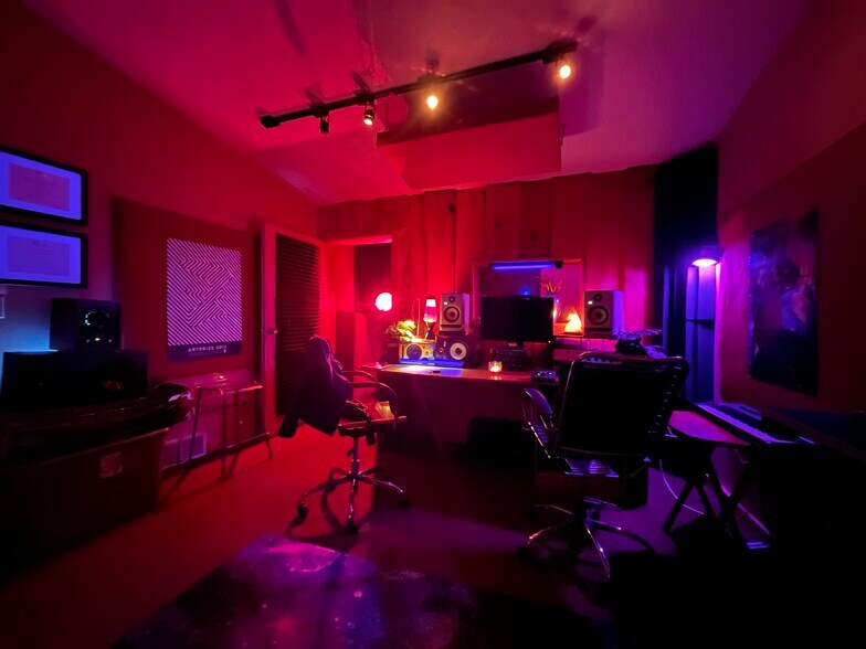 More Photos Of 347 National Ave NW, Grand Rapids Loft Creative Space For Sale