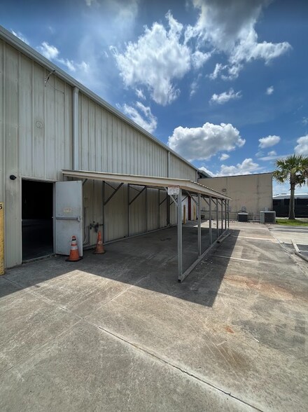 More Photos Of 2700 Highway 52, Moncks Corner Showroom For Lease