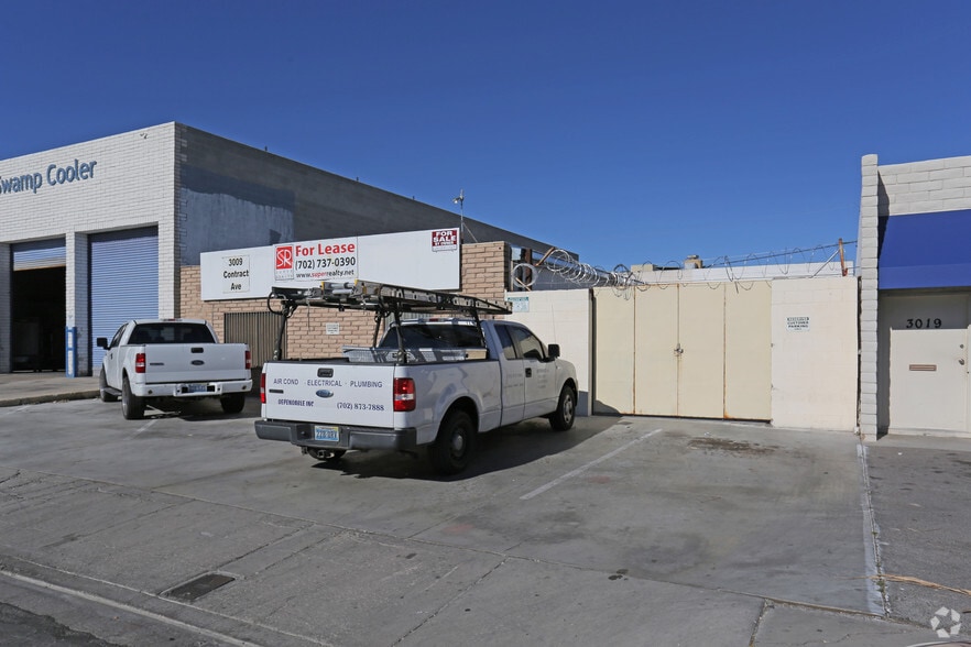 More Photos Of 3009 Contract Ave, Las Vegas Auto Repair For Sale