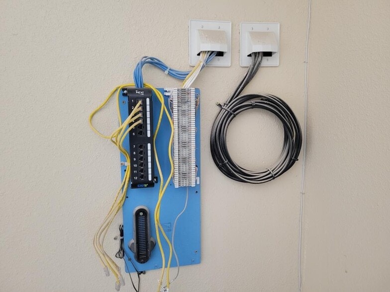 More Photos Of 16801 Van Buren Blvd, Riverside Unknown For Lease