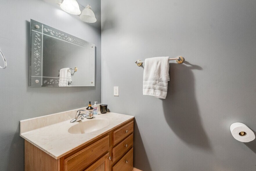 More Photos Of 1133 Light St, Baltimore Storefront Retail Office For Sale