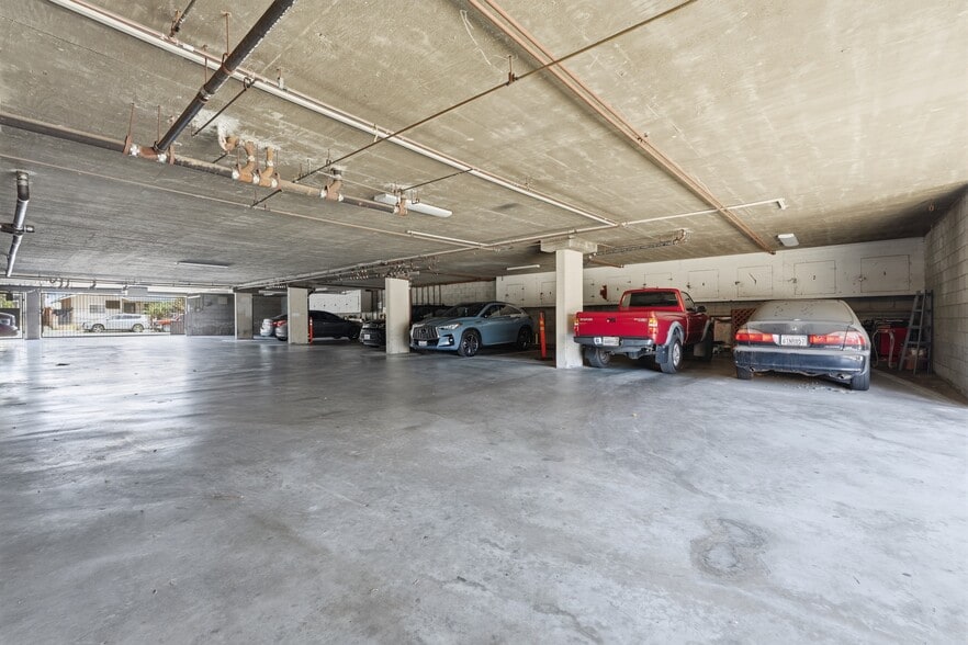 More Photos Of 635 W 15th St, San Pedro Apartments For Sale