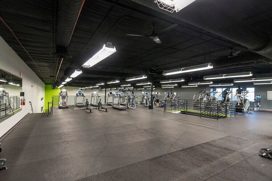 More Photos Of 13437 N Litchfield Rd, Surprise Storefront Retail Office For Sale