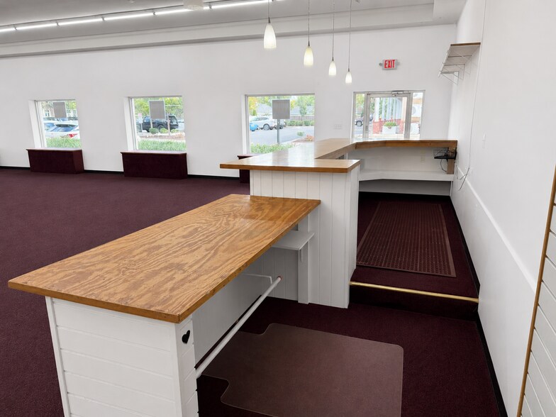 More Photos Of 440 Main St, Stevensville Storefront Retail Residential For Lease