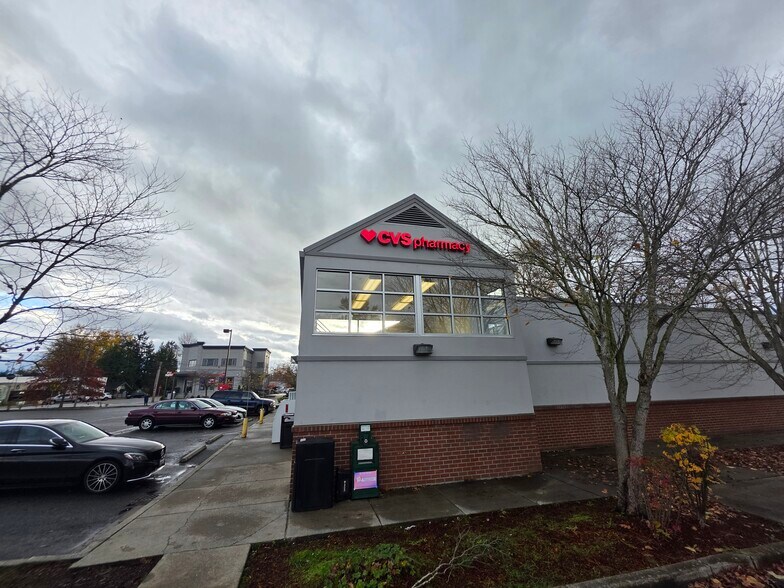 More Photos Of 5655 3rd Ave, Ferndale General Retail For Sale
