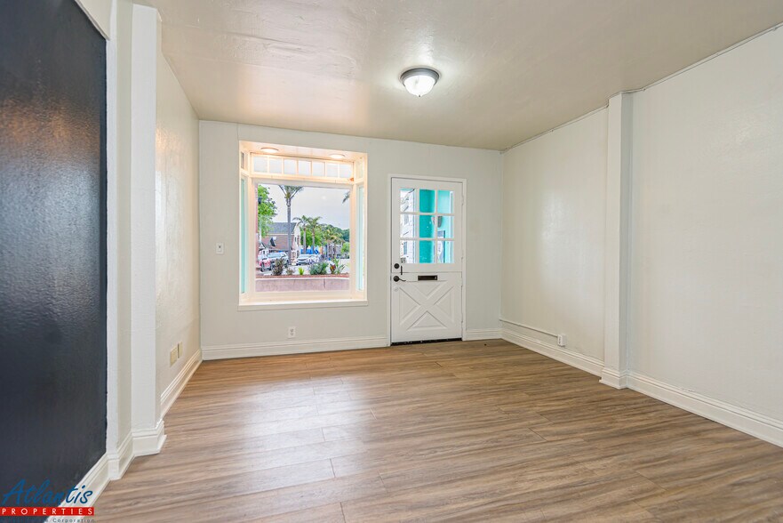 More Photos Of 200 Monterey Ave, Capitola Storefront Retail Office For Lease
