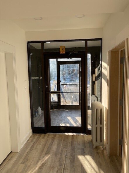 More Photos Of 1539 Franklin Ave, Mineola Office For Lease