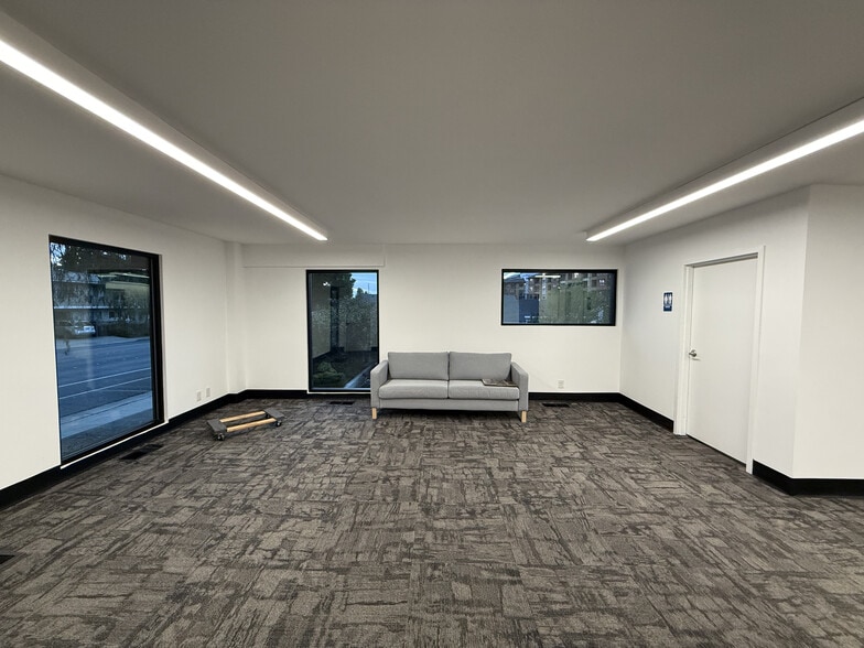 More Photos Of 558 Brewster Ave, Redwood City Loft Creative Space For Lease