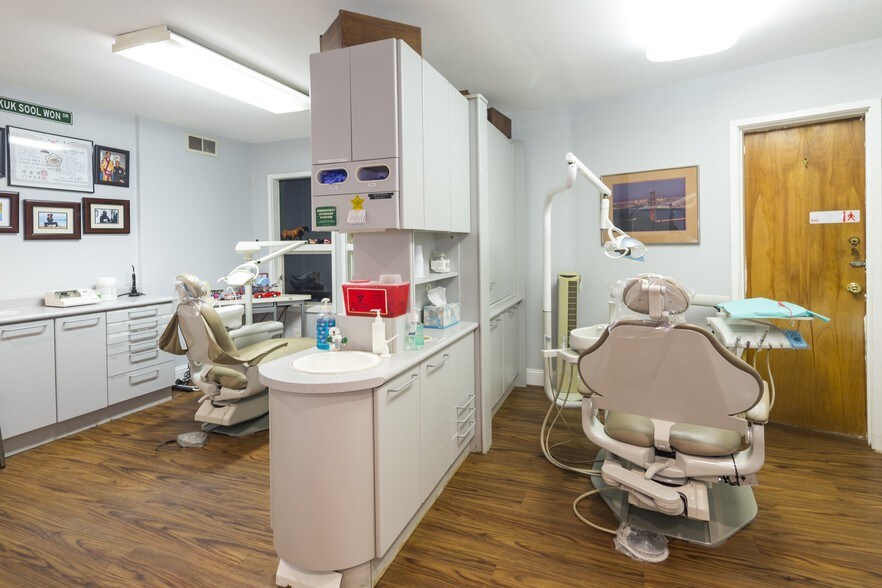 More Photos Of 2041 Polk St, San Francisco Medical For Sale