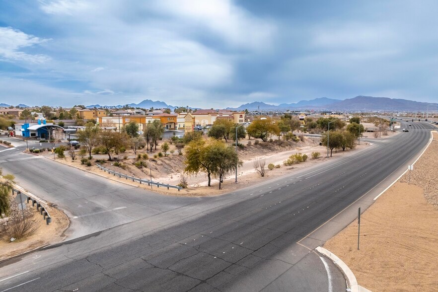 More Photos Of 1426 E Lake Mead Pky, Henderson Fast Food For Sale