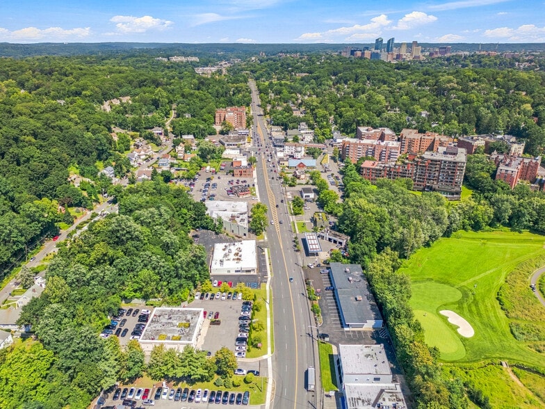 More Photos Of 92 S Central Ave, Hartsdale Storefront Retail Office For Lease