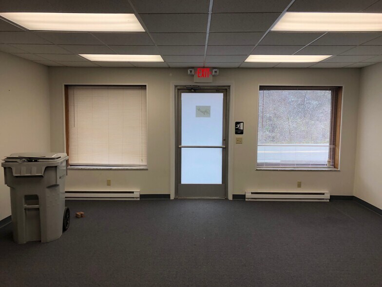 725 Pellis Rd Greensburg Pa 15601 Industrial For Lease Cityfeet Com