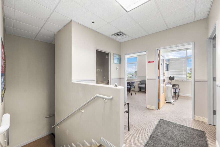 More Photos Of 514 Commerce Ave, Palmdale Medical For Sale