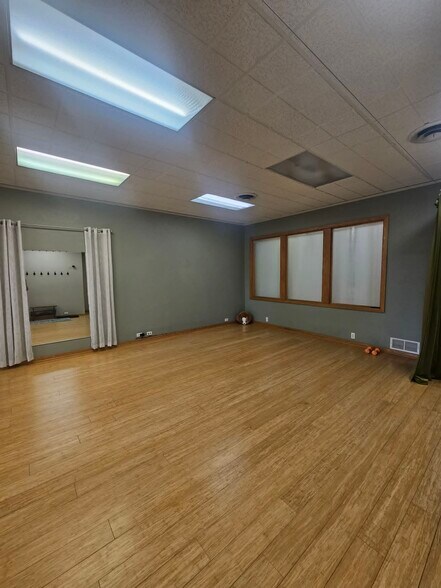 Primary Photo Of 420 Pennsylvania Ave W, Warren Office For Lease
