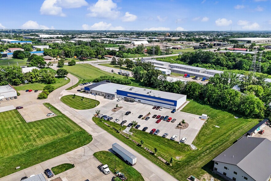 More Photos Of 6280 NE 14th St, Des Moines Warehouse For Sale