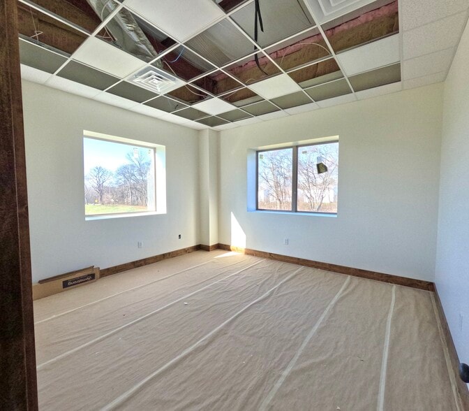 More Photos Of 1050 Cairo Rd, Gallatin Warehouse For Lease