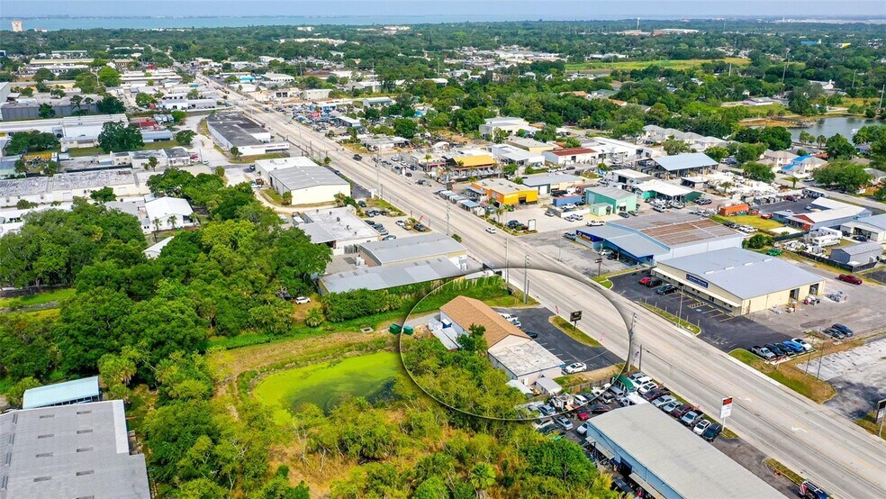 More Photos Of 2430 17th St, Sarasota Freestanding For Sale