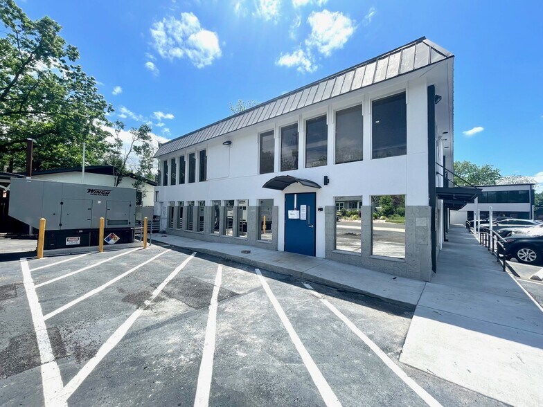 More Photos Of 4107 Medical Pky, Austin Medical For Lease