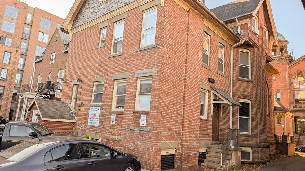 More Photos Of 383 Orange St, New Haven Apartments For Lease