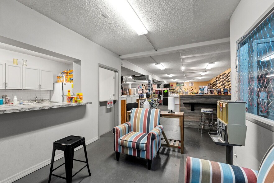 More Photos Of 6123 Ridge Rd, Port Richey Freestanding For Sale