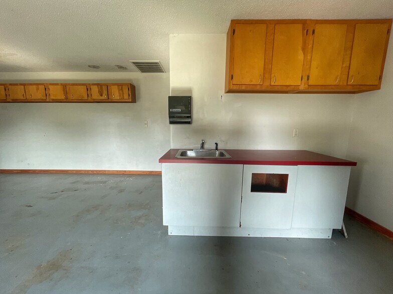 More Photos Of 660 Pine Ridge Rd, Pottsville Daycare Center For Sale