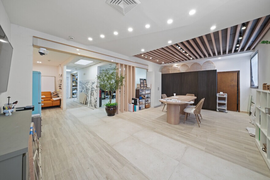 More Photos Of 75 Armour Pl, Dumont Manufacturing For Sale