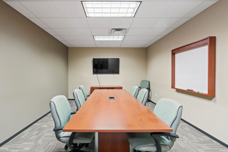 More Photos Of 2625 W Grandview Rd, Phoenix Office For Lease