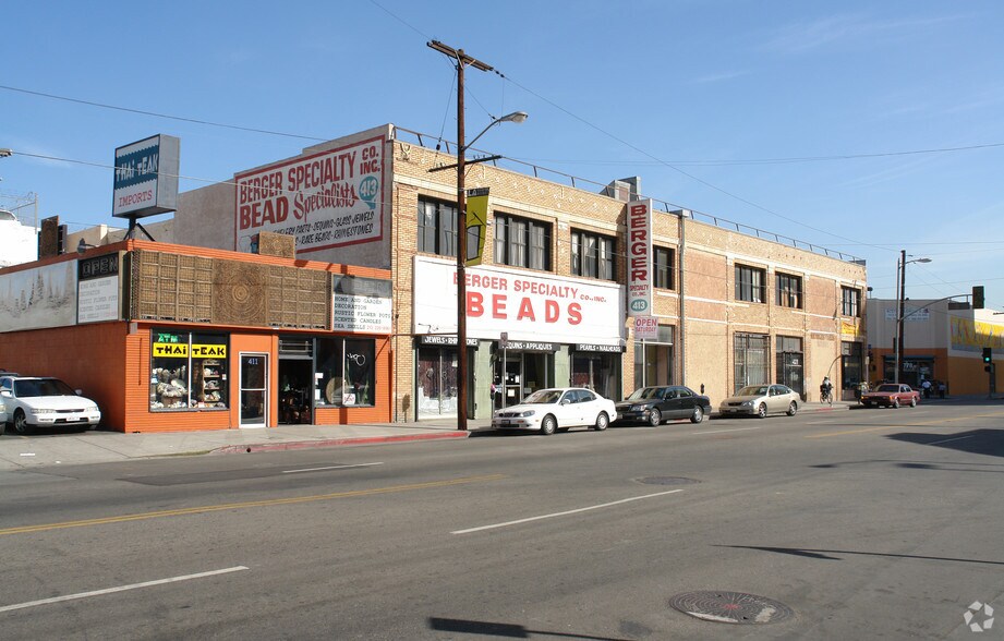 More Photos Of 417 E 8th St, Los Angeles Light Manufacturing For Lease