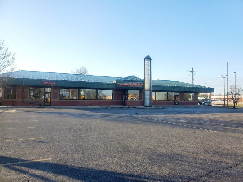 More Photos Of 1901 Philo Rd, Urbana General Retail For Lease