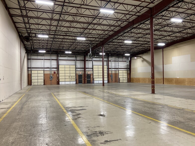 More Photos Of 360 Steel Way, Lancaster Warehouse For Lease