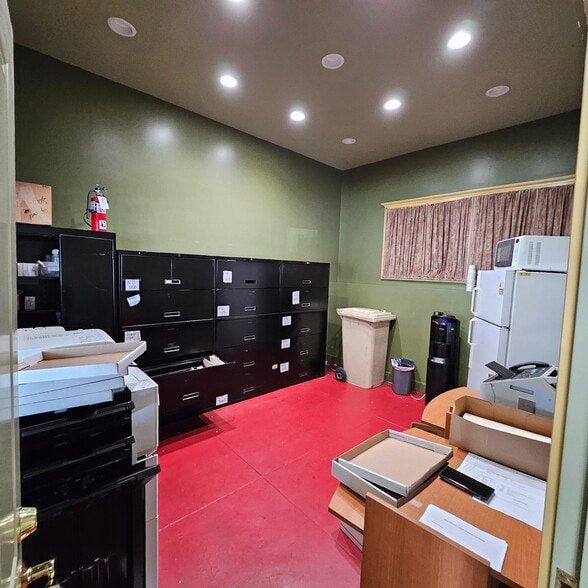 More Photos Of 800-810 W 9th St, San Pedro Office For Lease