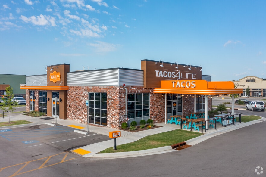 More Photos Of 10732 S Memorial Dr, Tulsa Fast Food For Sale