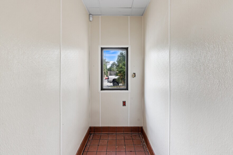 More Photos Of 1197 Lakes Blvd, Lake Park Fast Food For Lease